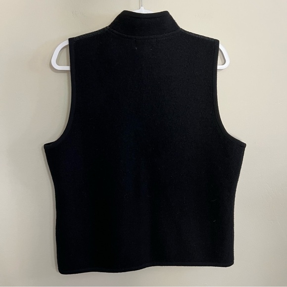 Woolrich Women’s Black Wool Zipup Vest size large - Picture 3 of 10